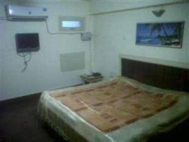 Hotel Raj Deluxe