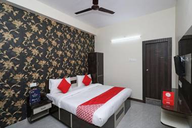 OYO 19629 Royal Stay Inn