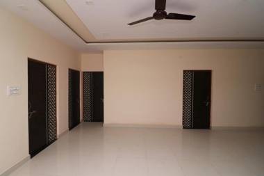 OYO 27941 Sangam Darshan