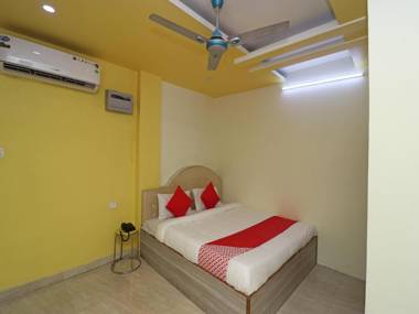 OYO 33482 Mahalakshmi Inn