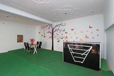 SPOT ON 31021 Hotel Prayag Raj