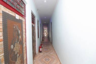 SPOT ON 31021 Hotel Prayag Raj