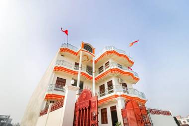 Capital O 67057 Arpit Hotel