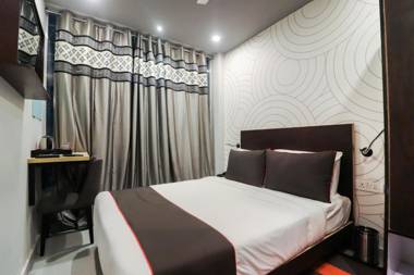 Collection O 45871 Sonica Gold Civil Lines