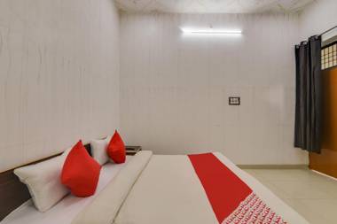 OYO ALD222 Rajaram Singh Blessing Garden And Hotel