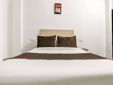 OYO 79138 Collection O Hotel Premier Inn