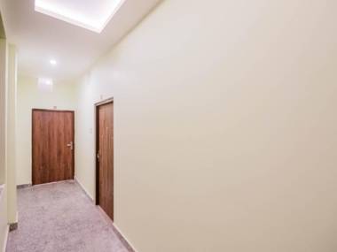 OYO 78885 Hotel Holiday