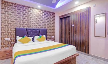 Treebo Trip Hotel Royal Galaxy