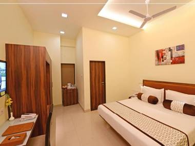 Vijaya Tej Clarks Inn