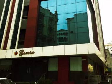 Hotel Savera