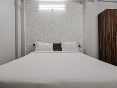 OYO Townhouse 404 Vidya Vihar