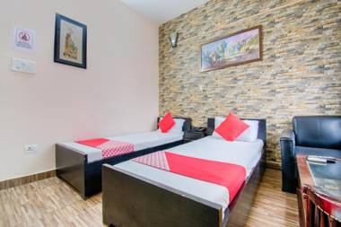 OYO Flagship 74652 Ki & Ka Villa