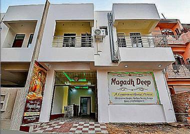 OYO 79407 Magadh Deep