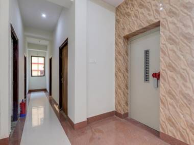 OYO 75217 Hotel Navya Grand