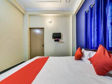 OYO Flagship 83165 Hotel Om Shanti