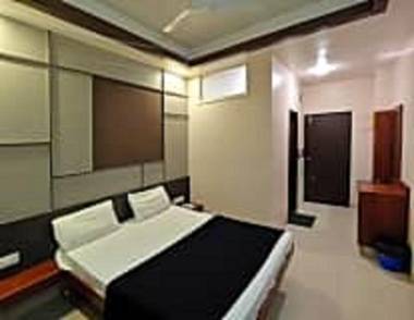 Goroomgo Mundrika Deluxe Patna