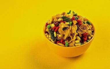 OYO 87217 Vibrant Inn