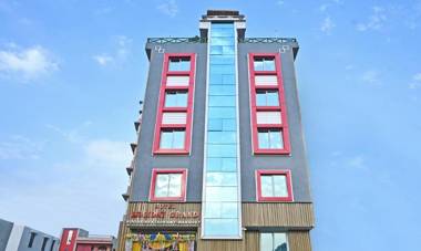 Townhouse Oak Holiday Grand