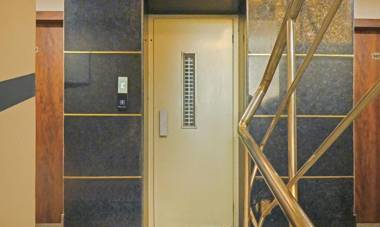 Townhouse Oak Holiday Grand