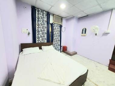 OYO 93415 Hotel Vishnu