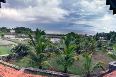 Aqua Arina Holiday Farm House