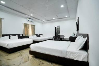 Fintastic Beach Resort