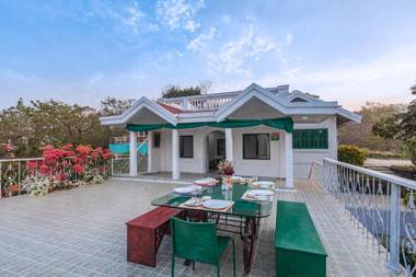 SaffronStays Sunglade