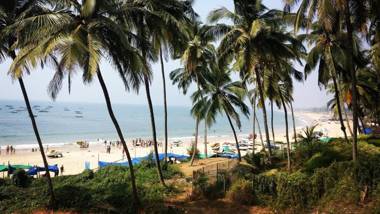 Sam & San Beach Resort