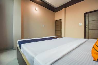 SPOT ON 65851 Hotel Hi Tech