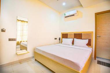 FabEscape Panchkula Motel