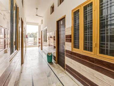 SPOT ON 84554 Dehra Sabri Hotel