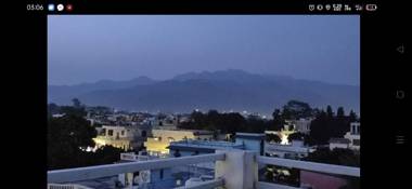 Hotel Mounts view