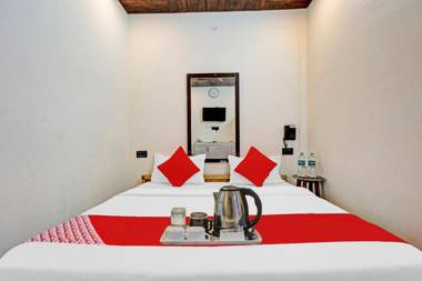 Capital O 88981 White House Hotel