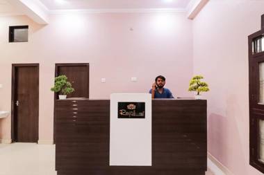 OYO Flagship 45992 Hotel Royal