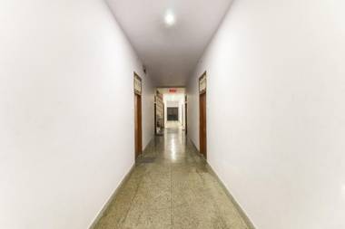 SPOT ON 68589 Krishna Hotel