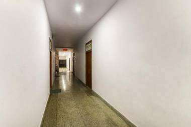 SPOT ON 68589 Krishna Hotel