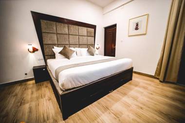 VANYA HOLIDAY RESORTNELLIYAMPATHI