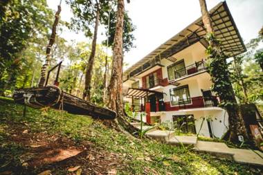 VANYA HOLIDAY RESORTNELLIYAMPATHI