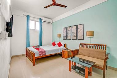 OYO 90284 Majestic Stays