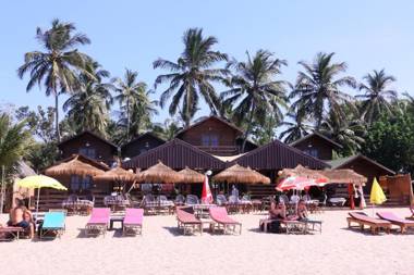 Anantra Sea View Resort