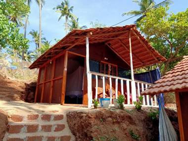 SHIV SAI HUTS