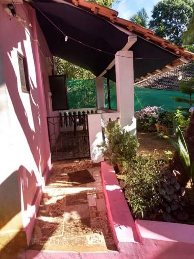 Agonda pink house