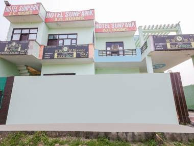 OYO 86690 Hotel Sunpark