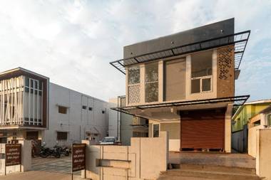 OYO 39885 Green Hills Villa