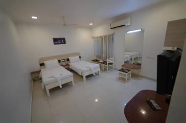 Hotel Palmyra Grand Inn