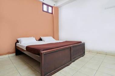 SPOT ON 40760 Sangamam Tourist Home