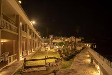 State Beach Resort And Spa