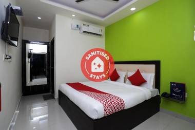 OYO 14332 Raj Palace