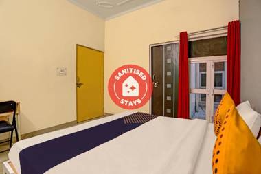 SPOT ON 75330 Hotel Grand Blue