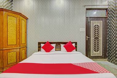 OYO Flagship 77783 Hotel Cozy Cottage